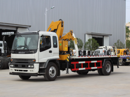 Автомобиль-эвакуатор ISUZU FTR с КМУ XCMG 6.3t