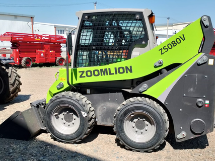 Мини погрузчик с бортовым поворотом Zoomlion ZS080V